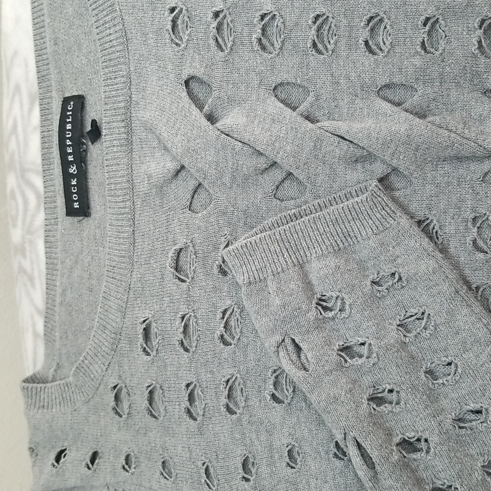 💨ROCK & REPUBLIC SWEATER